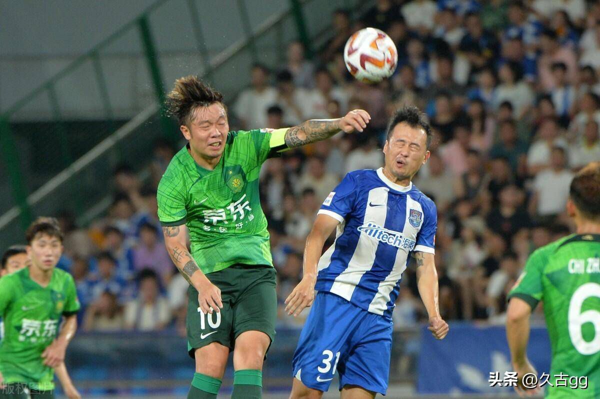 狼队在国际比赛日前主场2-1逆转战胜热刺，球队最近七轮只输掉了一场比赛，以15分排名第12位，接下来，球队首要的目标将是争取升上上半区。